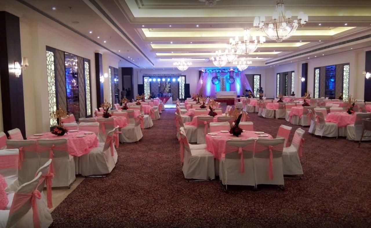 Continent Hotel Nawanshahr Nawāshahr Exteriör bild