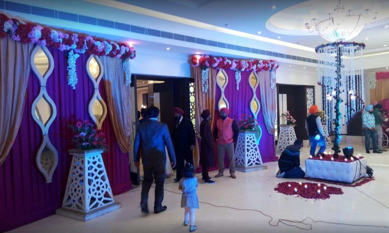 Continent Hotel Nawanshahr Nawāshahr Exteriör bild